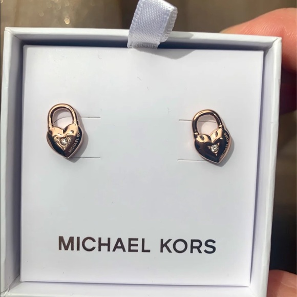 MICHAEL KORS Rose Gold Heart Lock Padlock Pave Stud Earrings NWT - Picture 5 of 6